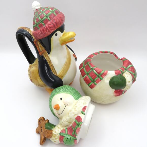 BICO Snowman and Penguin Cream and Sugar Set Christmas Ceramic Winter Serveware - Picture 7 of 14